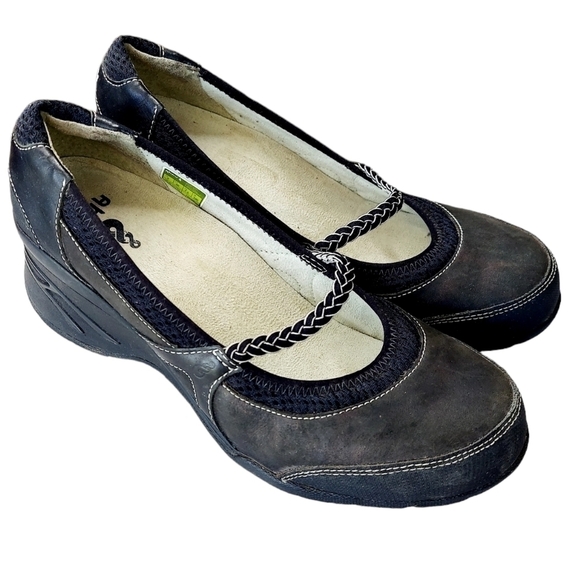 Ahnu Mary Jane Comfort Shoe Size 9 Black Slip On Wedge Vibram Sole Arch Support - Picture 1 of 16